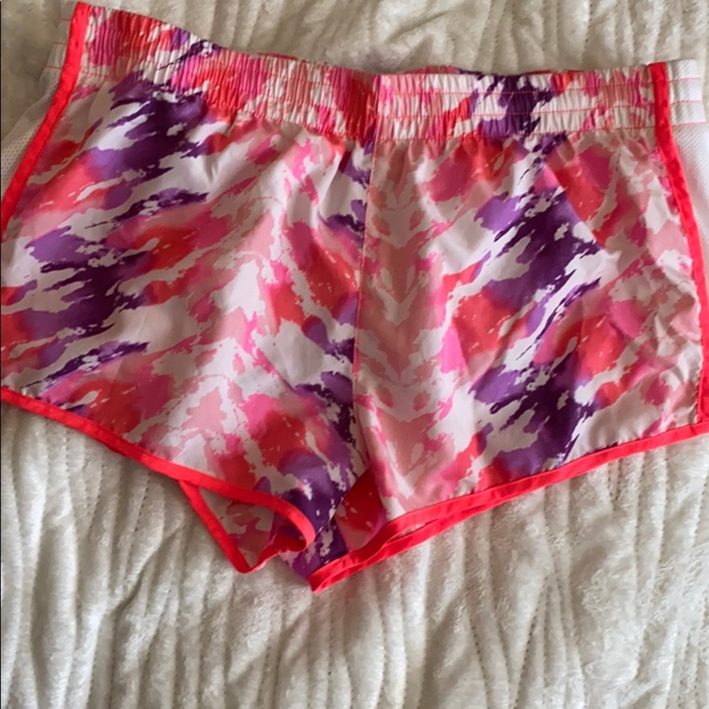 Printed athletic shorts